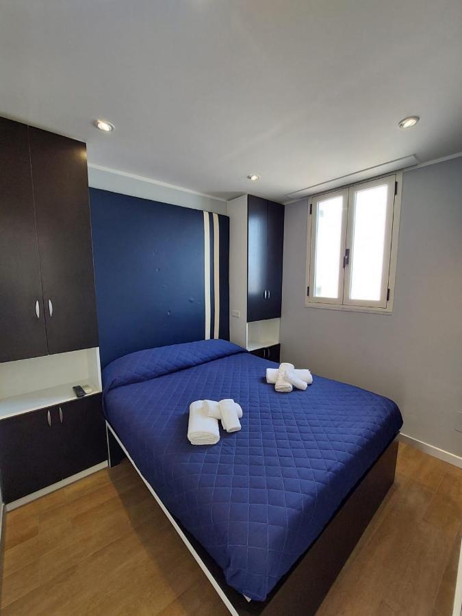 La Stanza Sul Porto Di Amalfi Camera Piccina Piccina Con Bagno Privato E Terrazzino Vista Mare Eksteriør billede