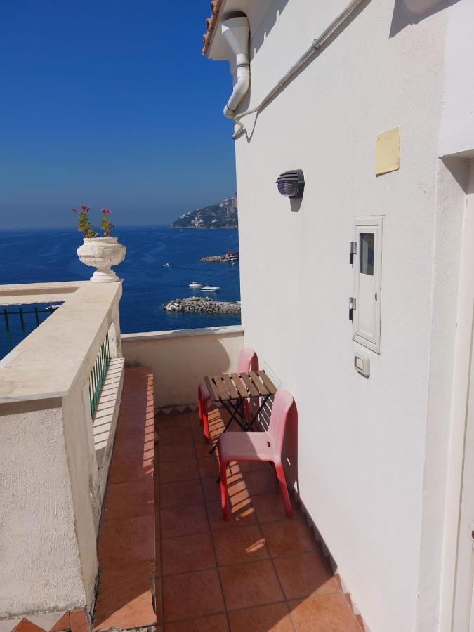 La Stanza Sul Porto Di Amalfi Camera Piccina Piccina Con Bagno Privato E Terrazzino Vista Mare Eksteriør billede