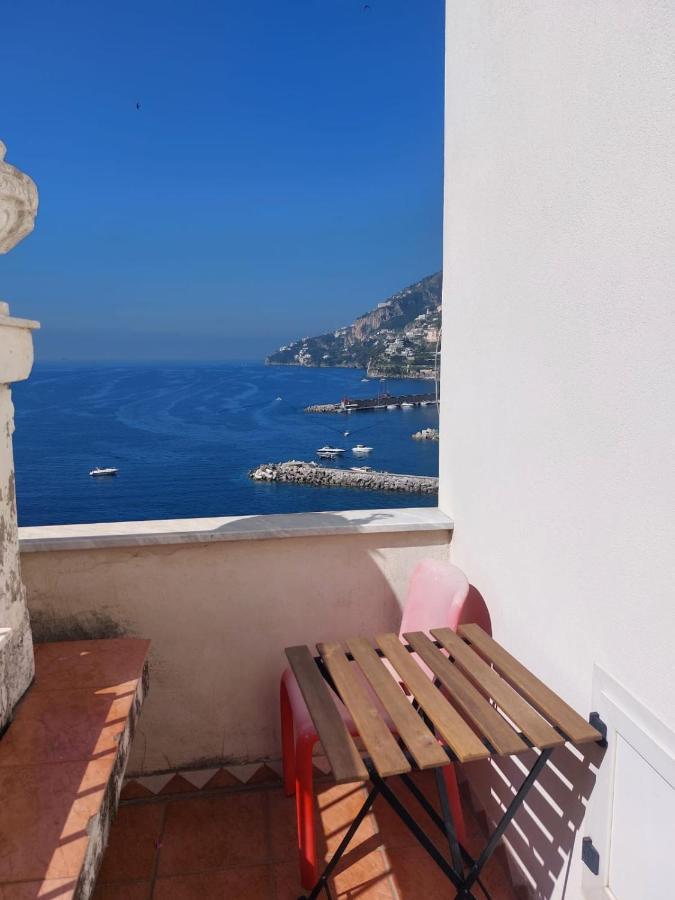 La Stanza Sul Porto Di Amalfi Camera Piccina Piccina Con Bagno Privato E Terrazzino Vista Mare Eksteriør billede