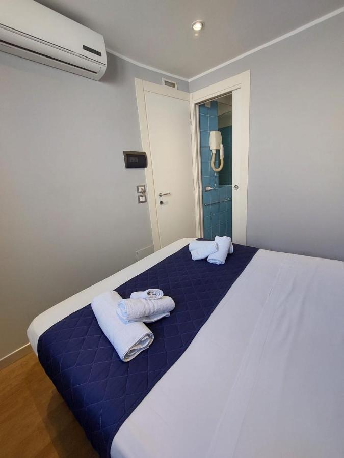 La Stanza Sul Porto Di Amalfi Camera Piccina Piccina Con Bagno Privato E Terrazzino Vista Mare Eksteriør billede